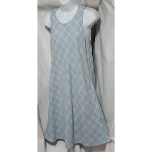 GAP. NWOT. Blue Diamond Pattern; Sleeveless; Flowing Dress.  Size S.